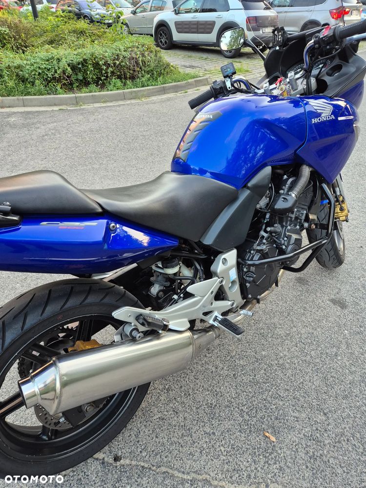 Honda CBF - 2