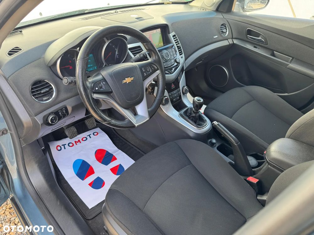 Chevrolet Cruze - 17