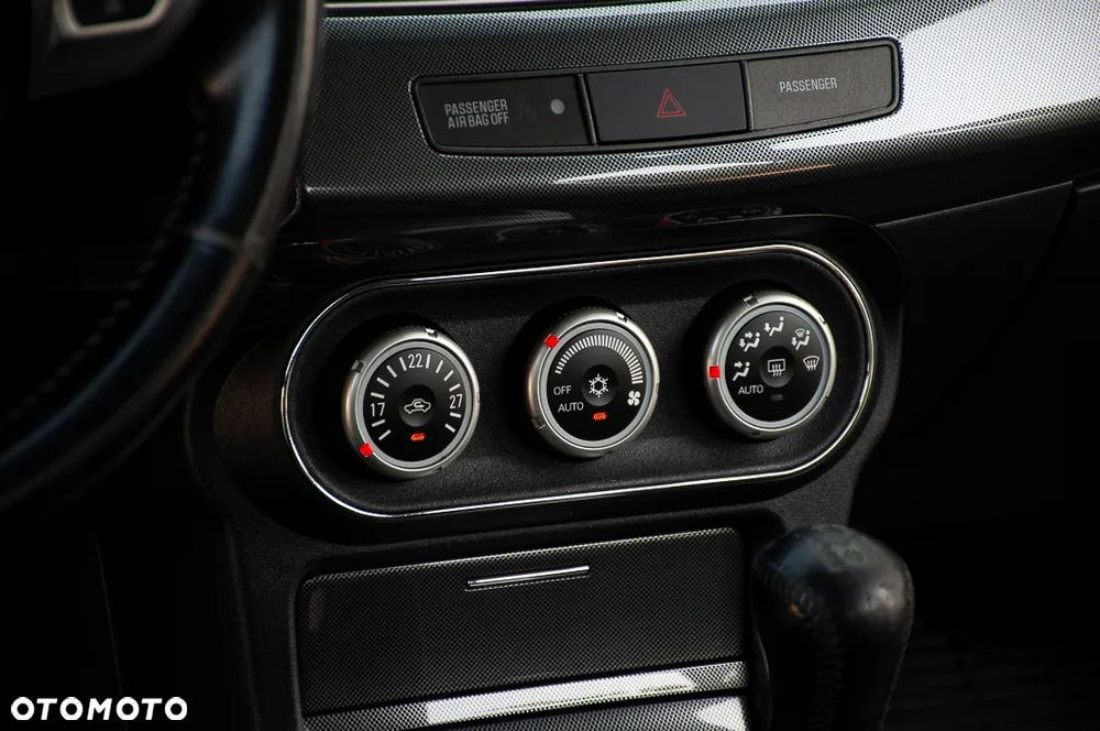 Mitsubishi Lancer 1.8 Intense - 29