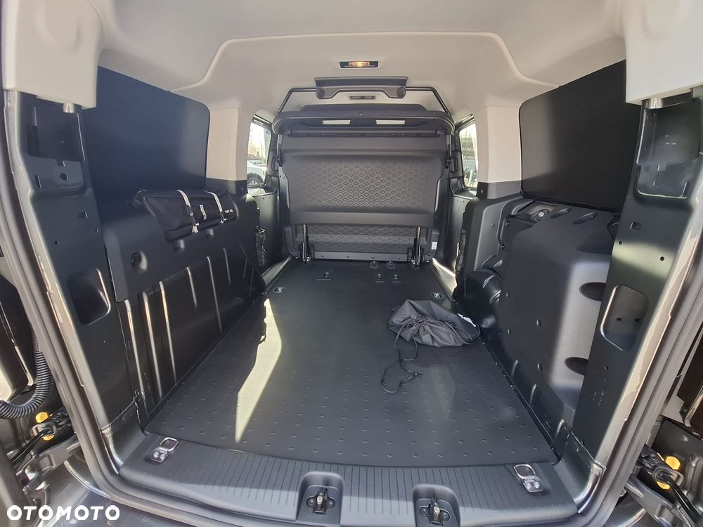 Ford Transit Connect - 27