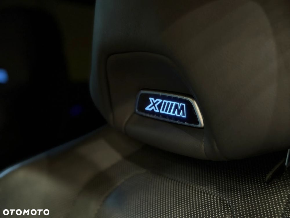 BMW XM - 17