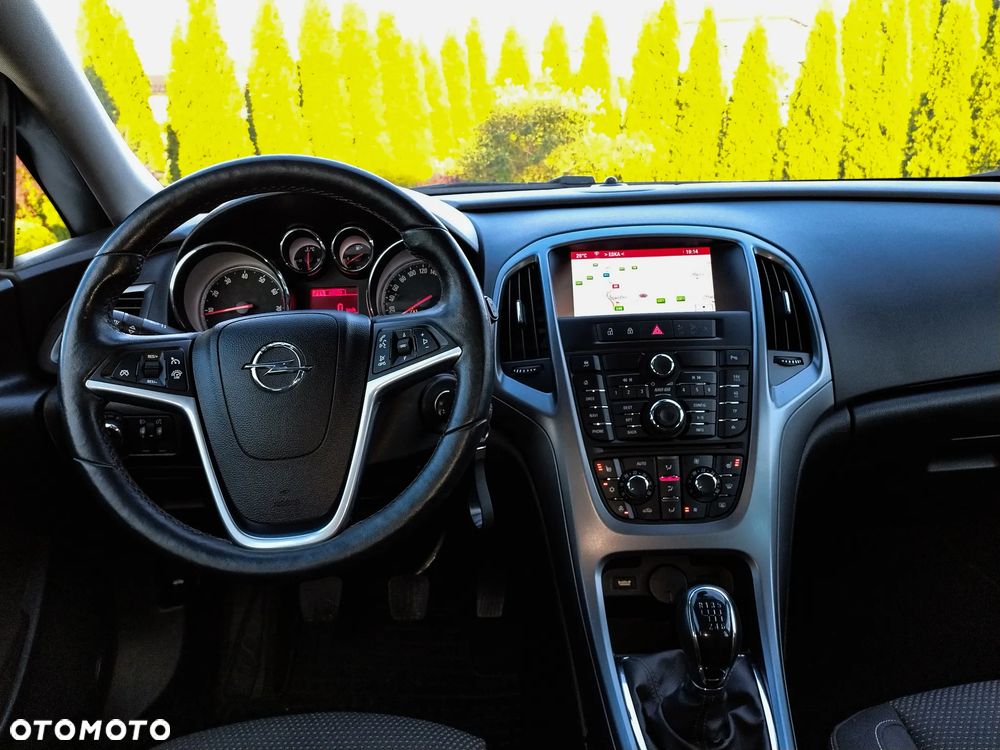 Opel Astra 1.4 Turbo Innovation - 22