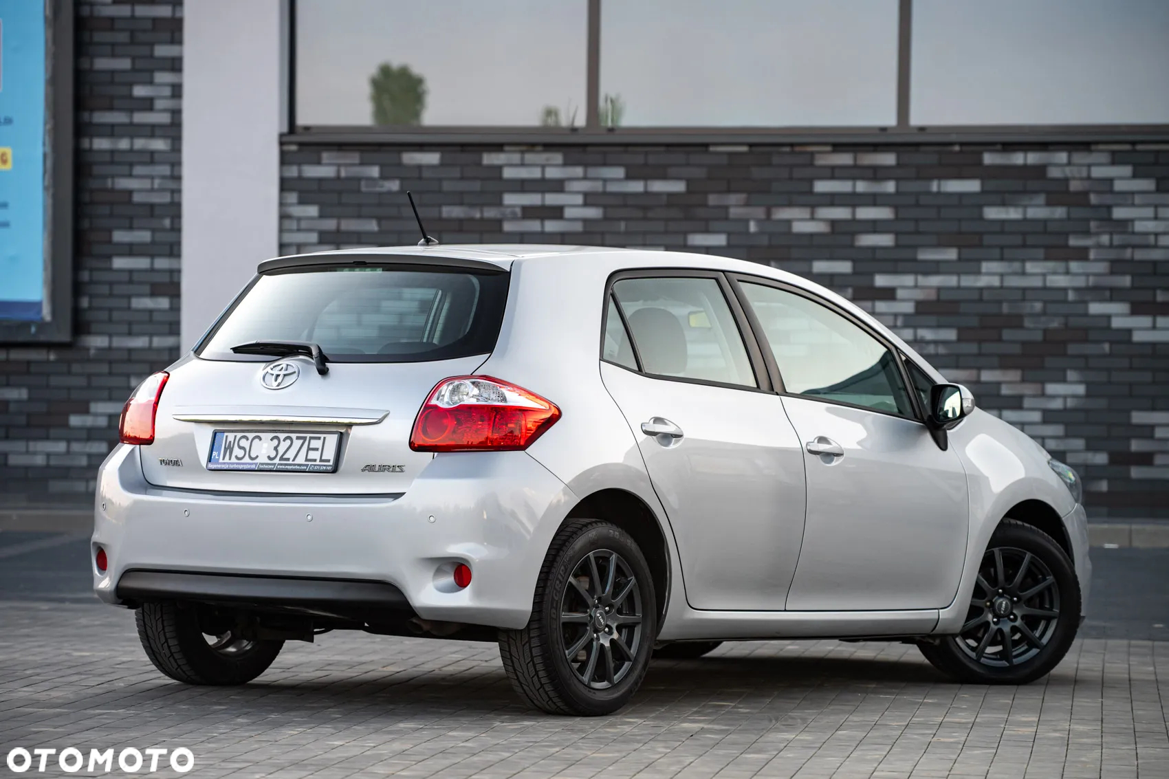 Toyota Auris 1.6 Valvematic Comfort - 3