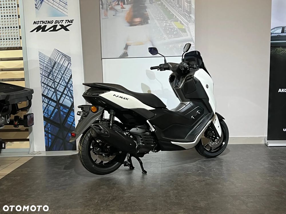 Yamaha NMAX - 5