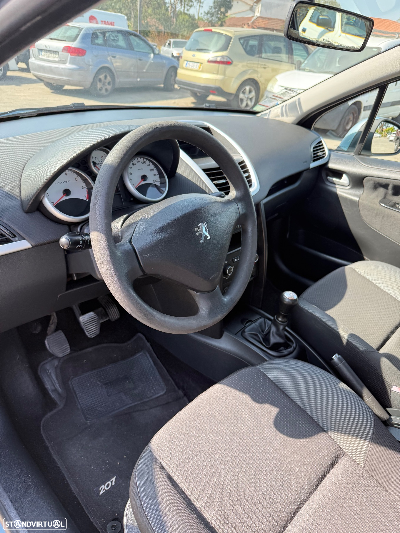 Peugeot 207 1.4 16V Active - 9