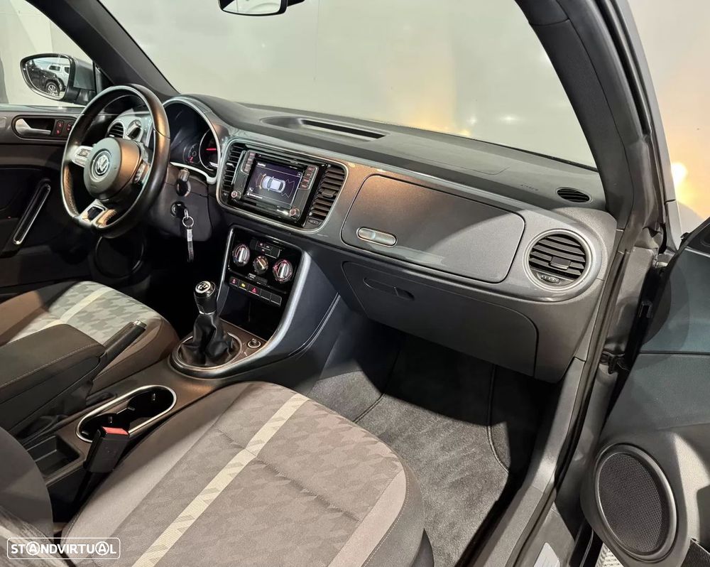 VW New Beetle 2.0 TDI Design - 20