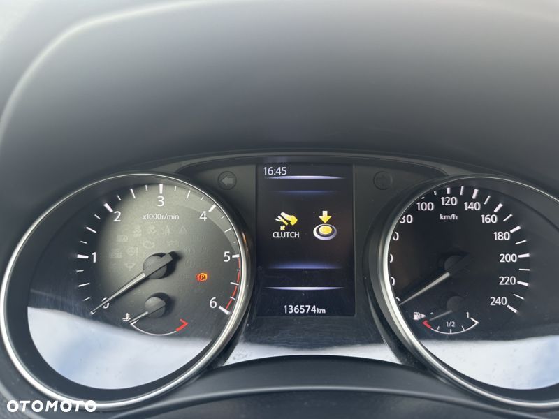 Nissan Qashqai 1.5 dCi N-Connecta - 8