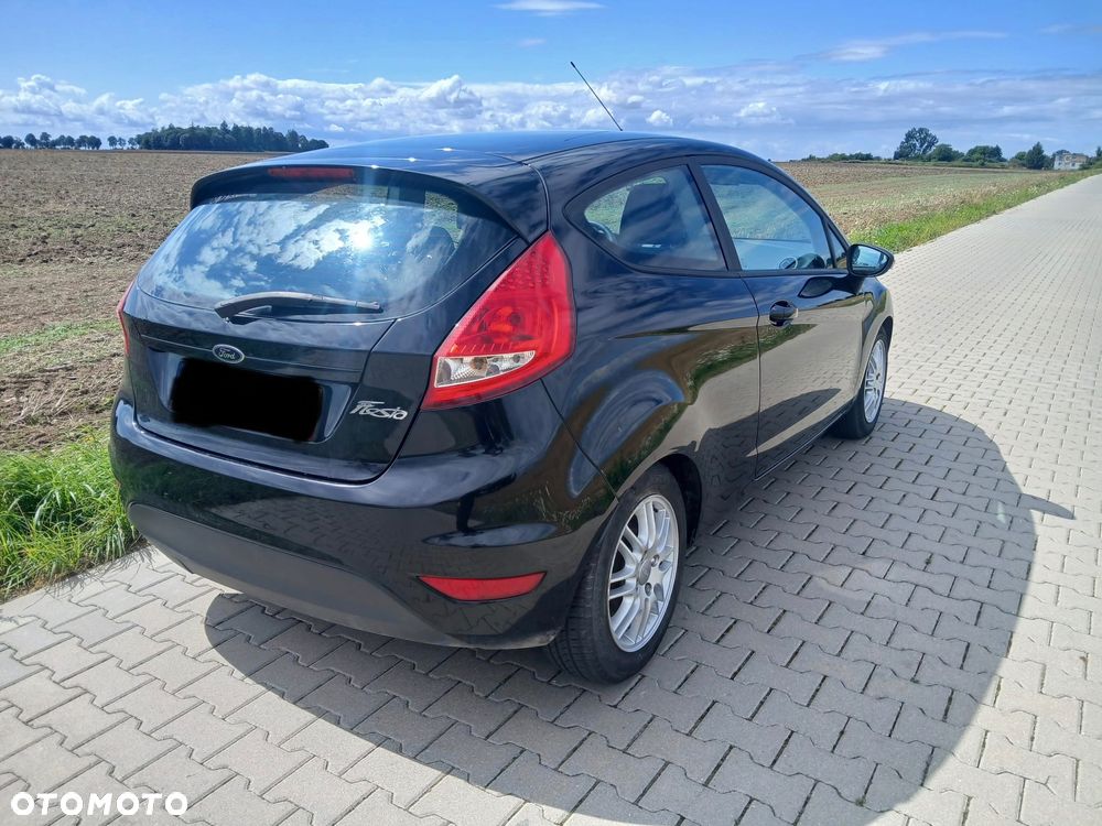 Ford Fiesta - 13