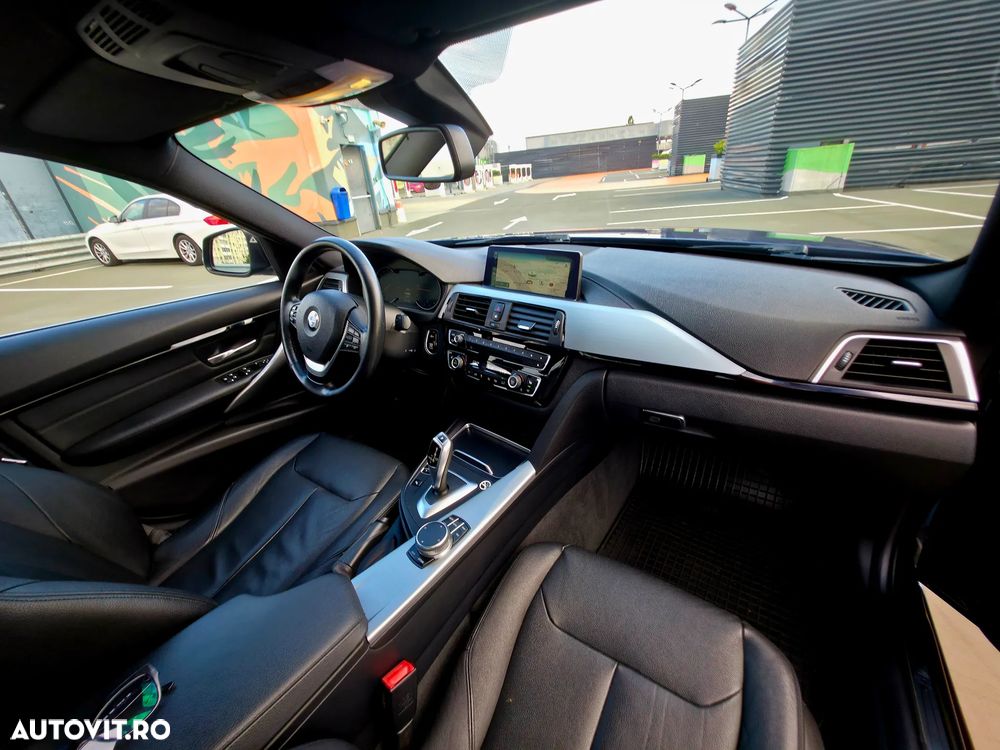 BMW Seria 3 320i Aut. Luxury Line - 19