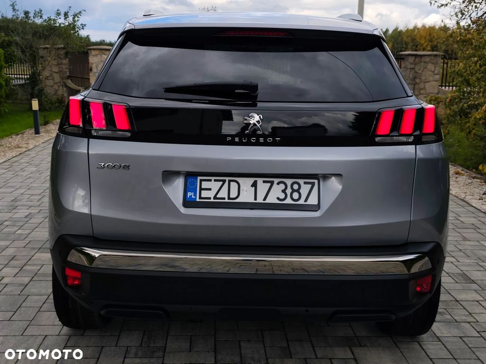 Peugeot 3008 1.6 BlueHDi Allure S&S - 12