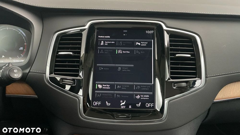 Volvo XC 90 - 17