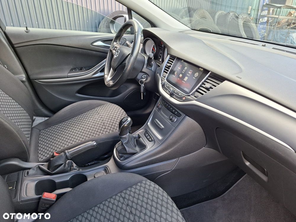 Opel Astra - 10