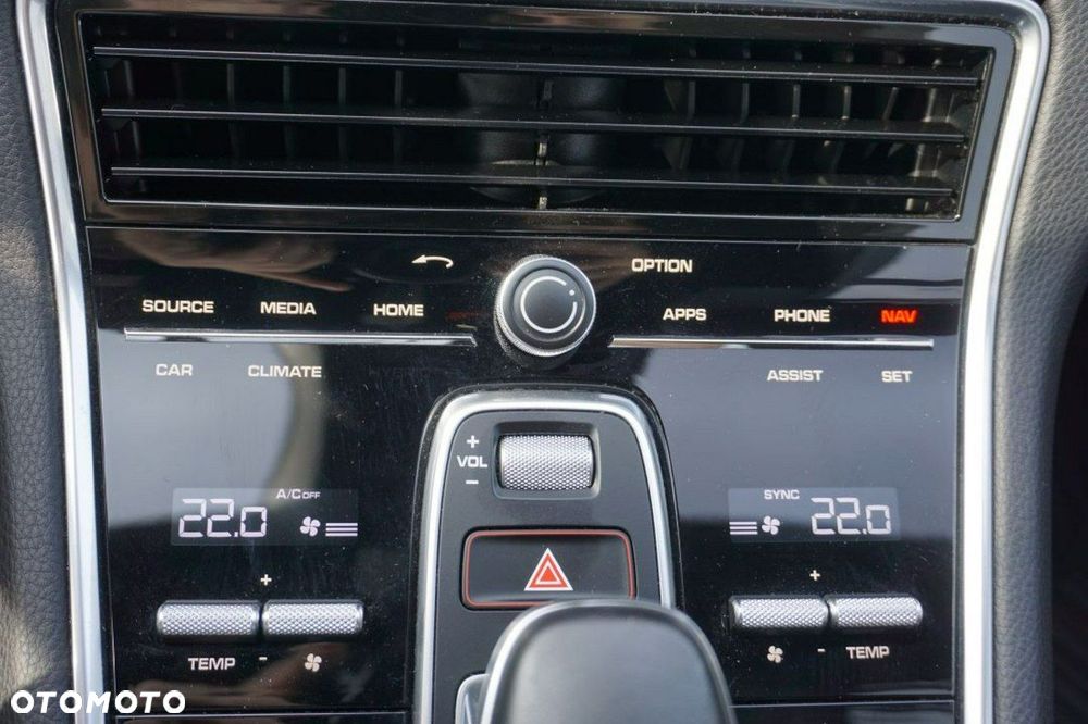 Porsche Panamera 4 - 21