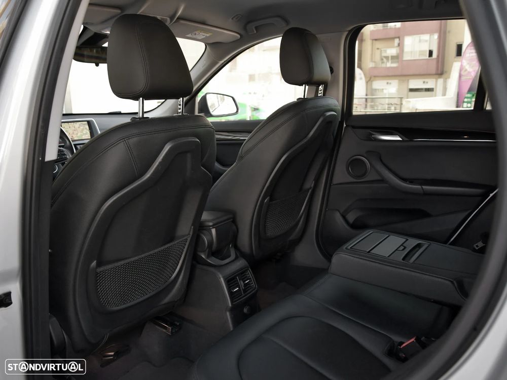 BMW X1 16 d sDrive Line Sport - 6