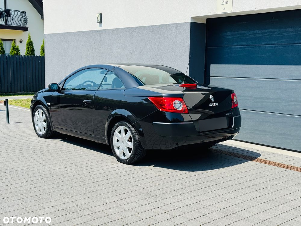 Renault Megane dCi 110 FAP Coupe Dynamique - 5