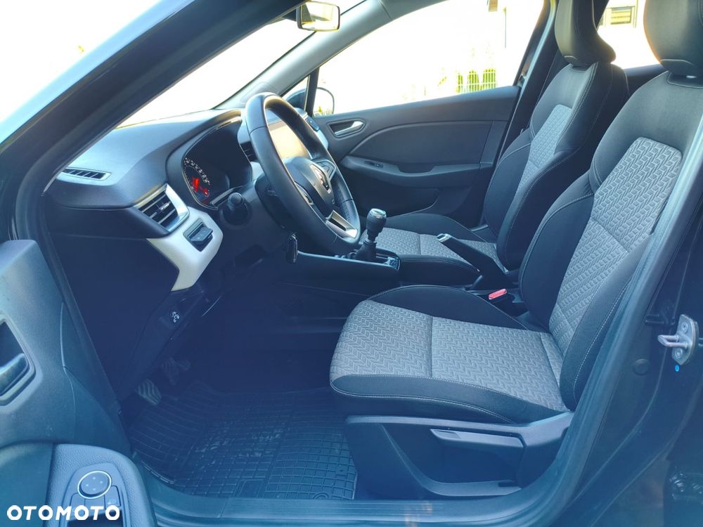 Renault Clio - 12