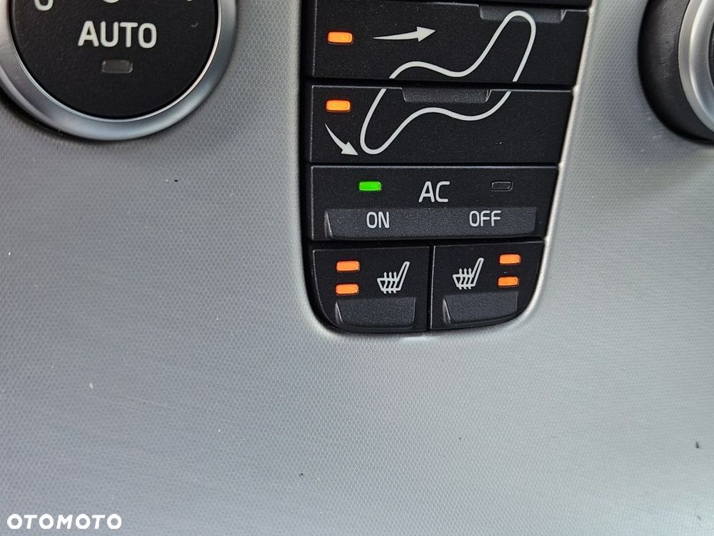 Volvo V50 DPF D2 Summum - 13