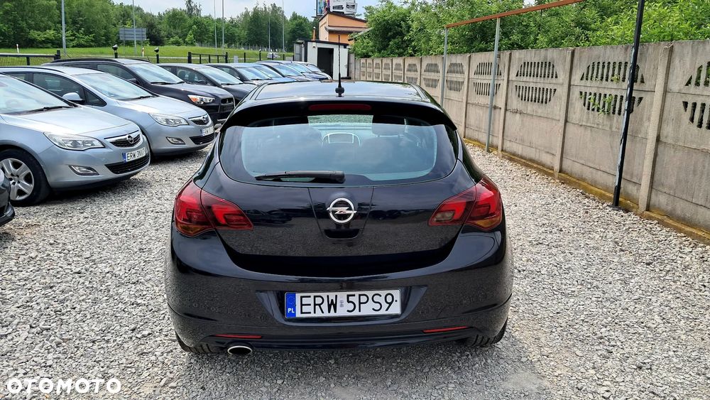 Opel Astra GTC 1.6 Turbo Edition - 30