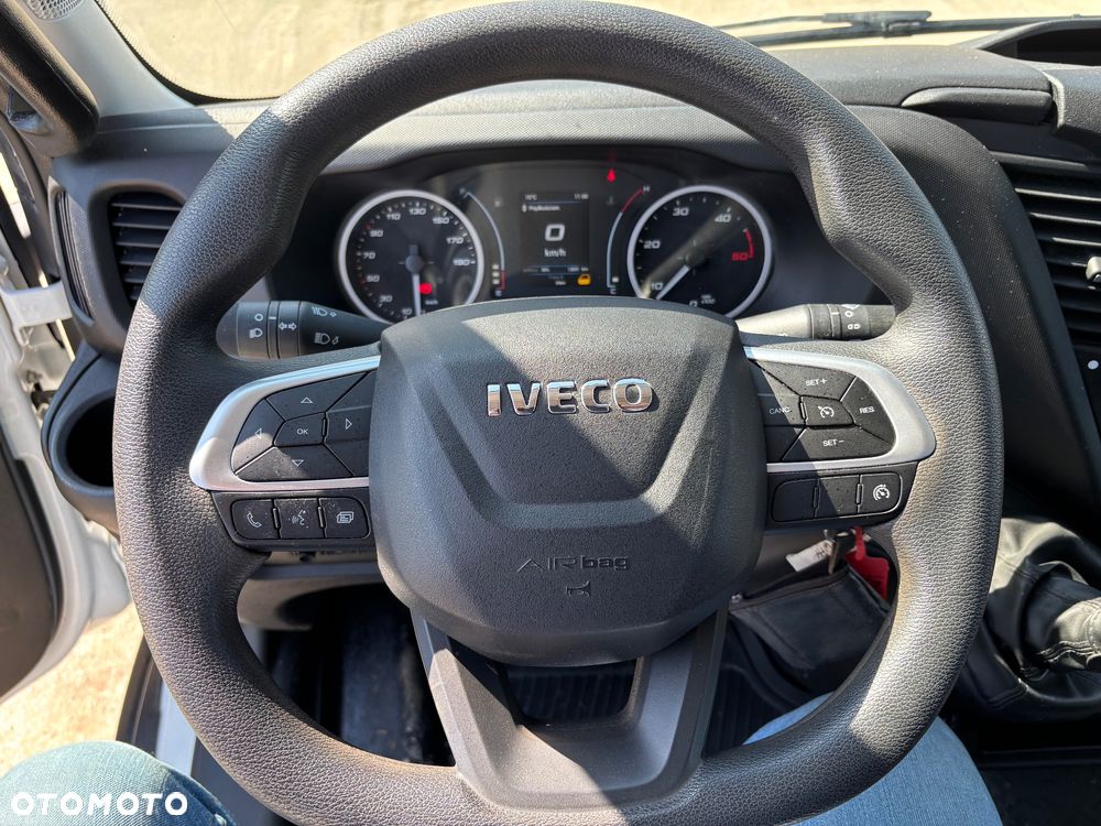 Iveco Daily 70C18 - 17