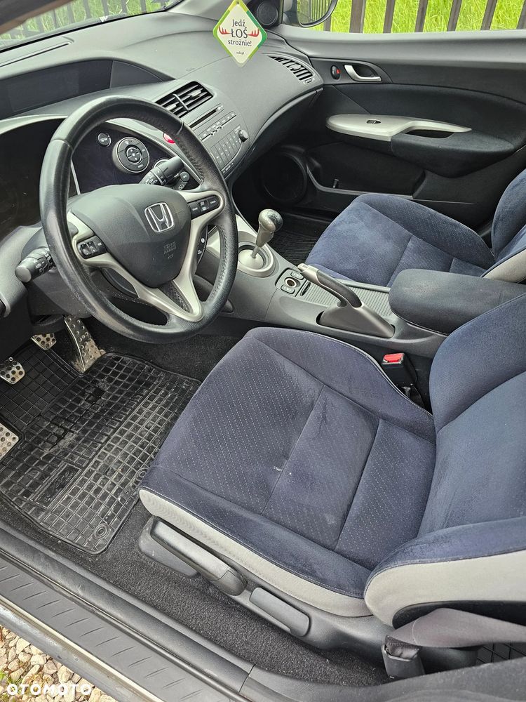 Honda Civic 1.8 Executive - 7