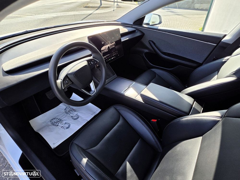 Tesla Model 3 Standard Range Plus RWD - 11