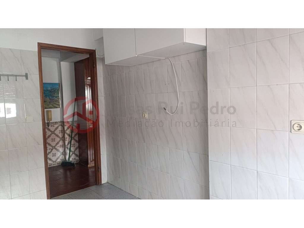 Excelente T1, Foros de Amora - Grande imagem: 4/18