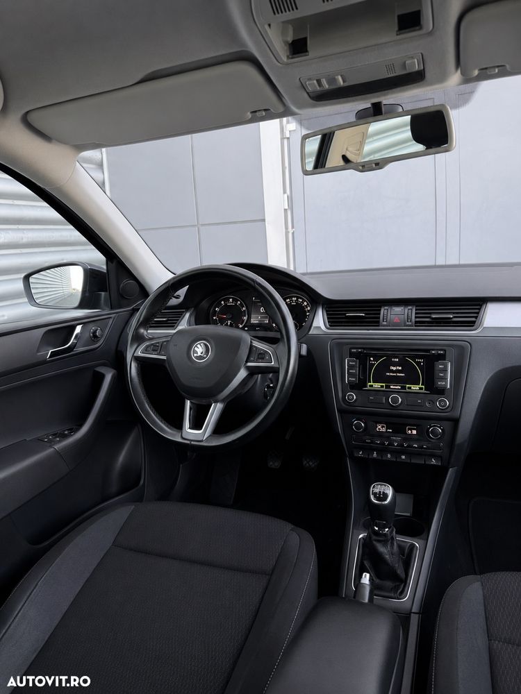 Skoda RAPID - 7