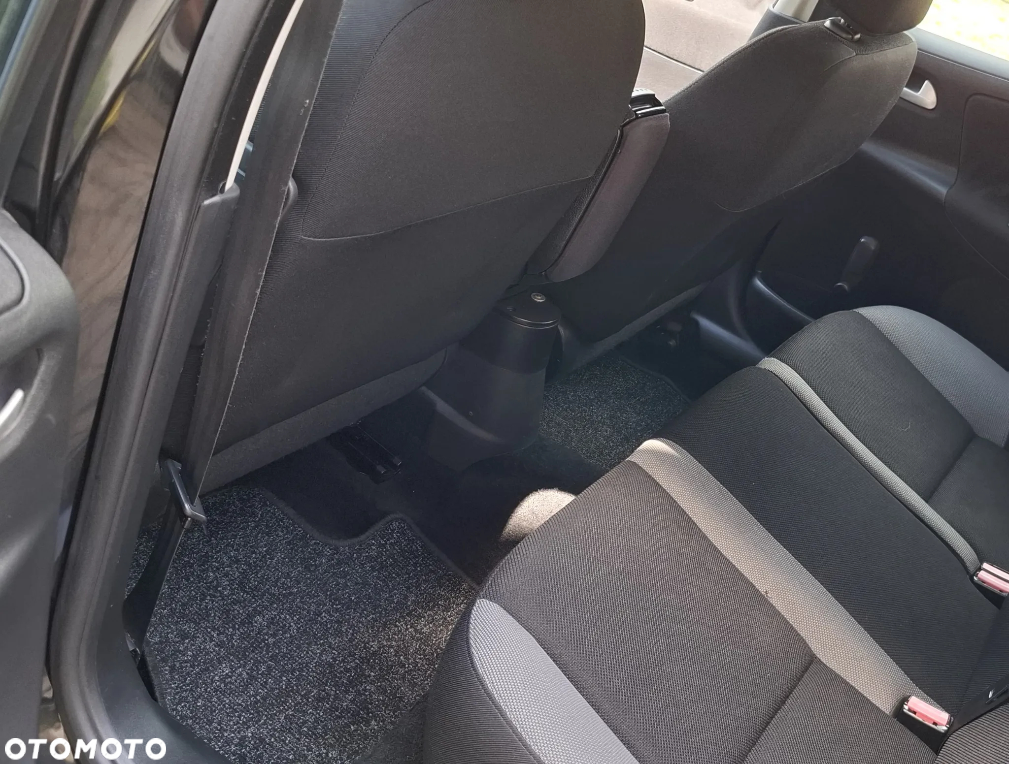 Peugeot 207 1.4 16V Trendy - 6