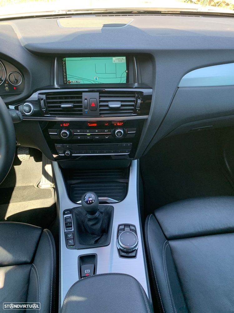 BMW X4 20 d xDrive Pack M - 27