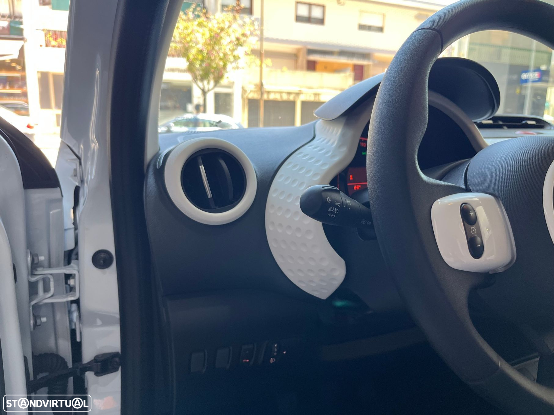 Renault Twingo 1.0 SCe Zen - 14