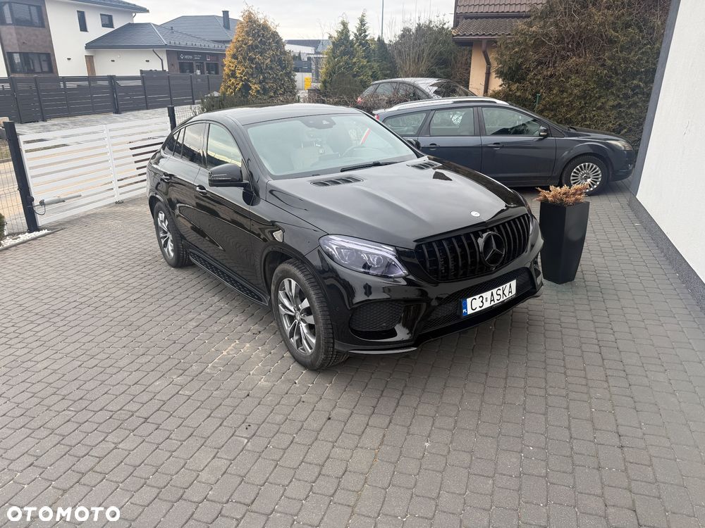 Mercedes-Benz GLE - 1