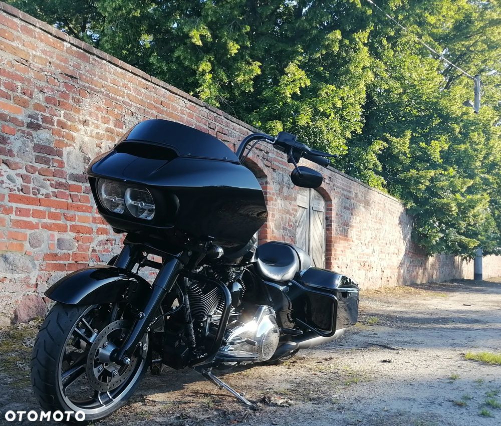 Harley-Davidson Touring Road Glide - 3