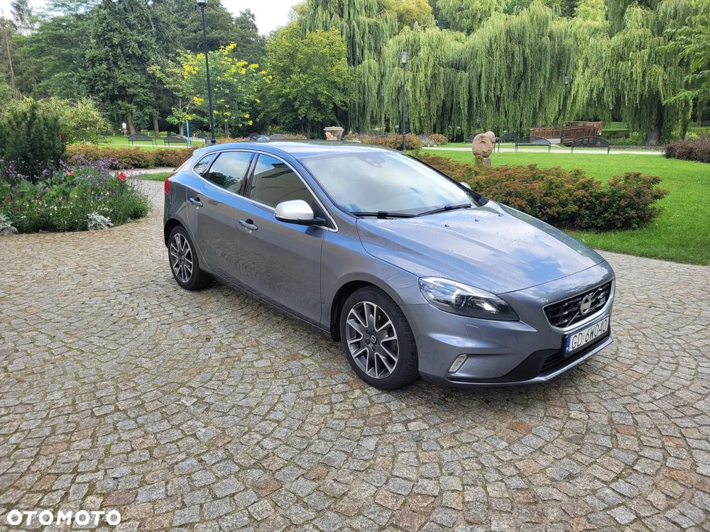 Volvo V40 D2 Drive-E R-Design Momentum - 14