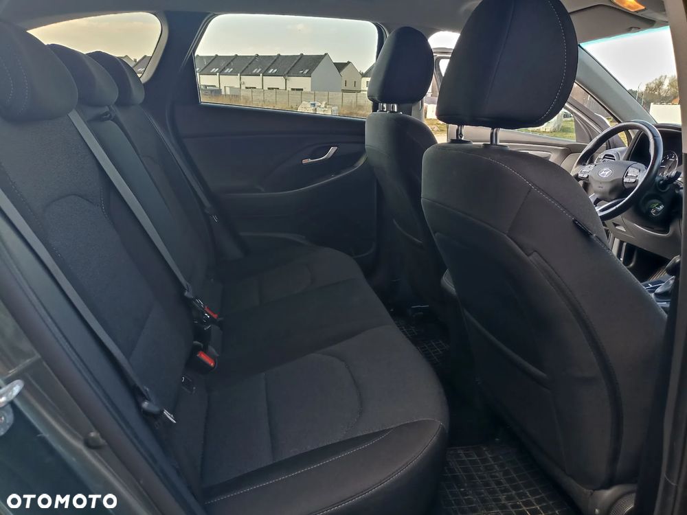 Hyundai i30 1.5 T-GDI 48V Comfort DCT - 31