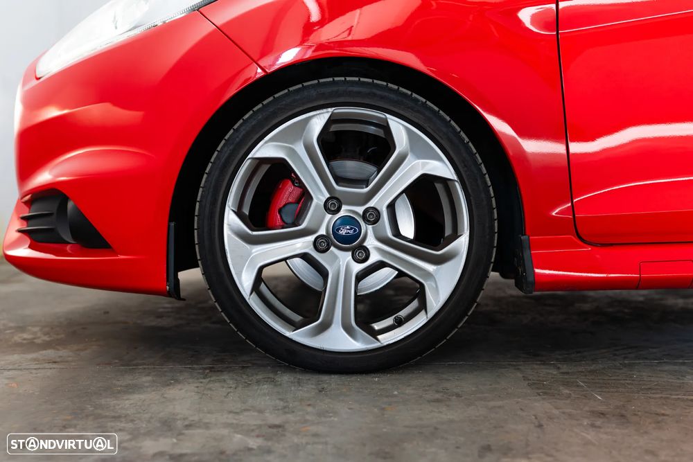 Ford Fiesta 1.6 EcoBoost c/ Pack Pele Desportiva ST - 43