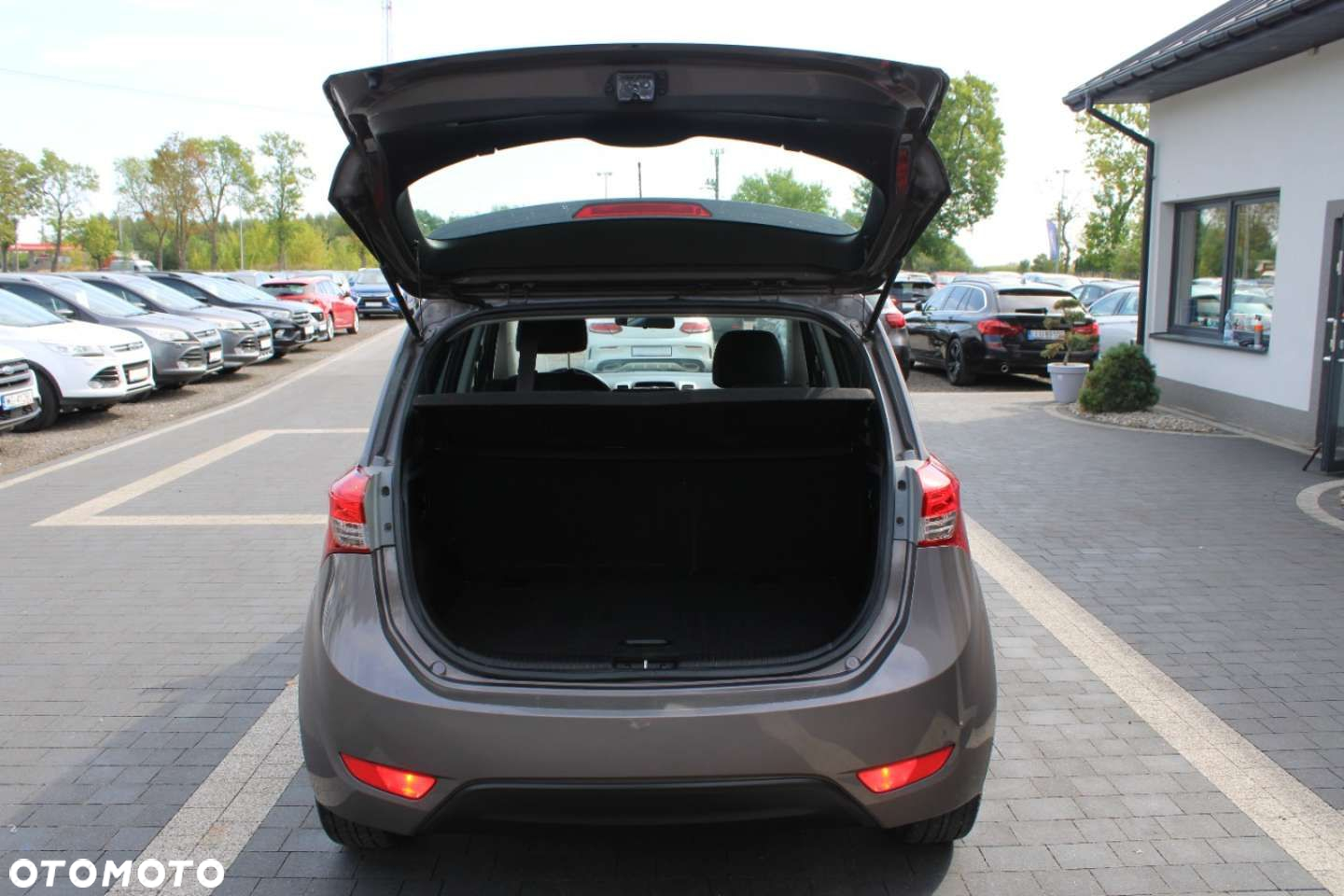 Hyundai ix20 - 12