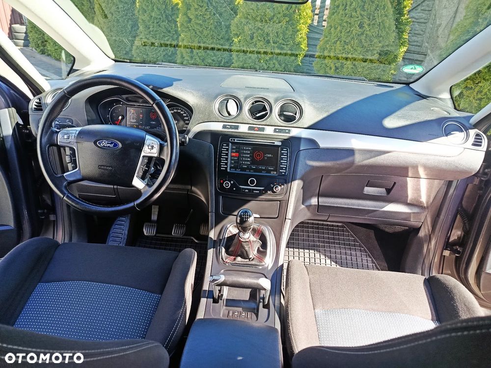 Ford S-Max 2.0 TDCi DPF Champions Edition - 29