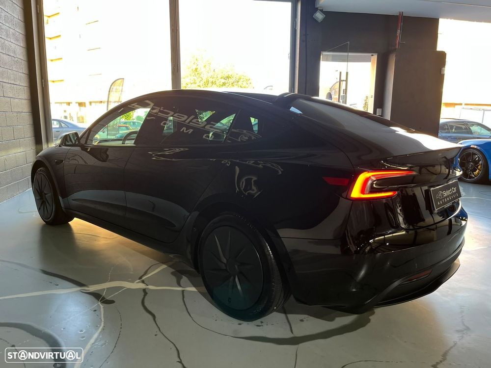 Tesla Model 3 2026 photo 4