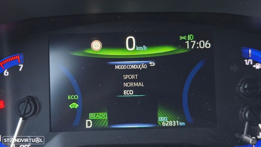 Toyota Corolla SD 1.8 Hybrid Comfort - 19