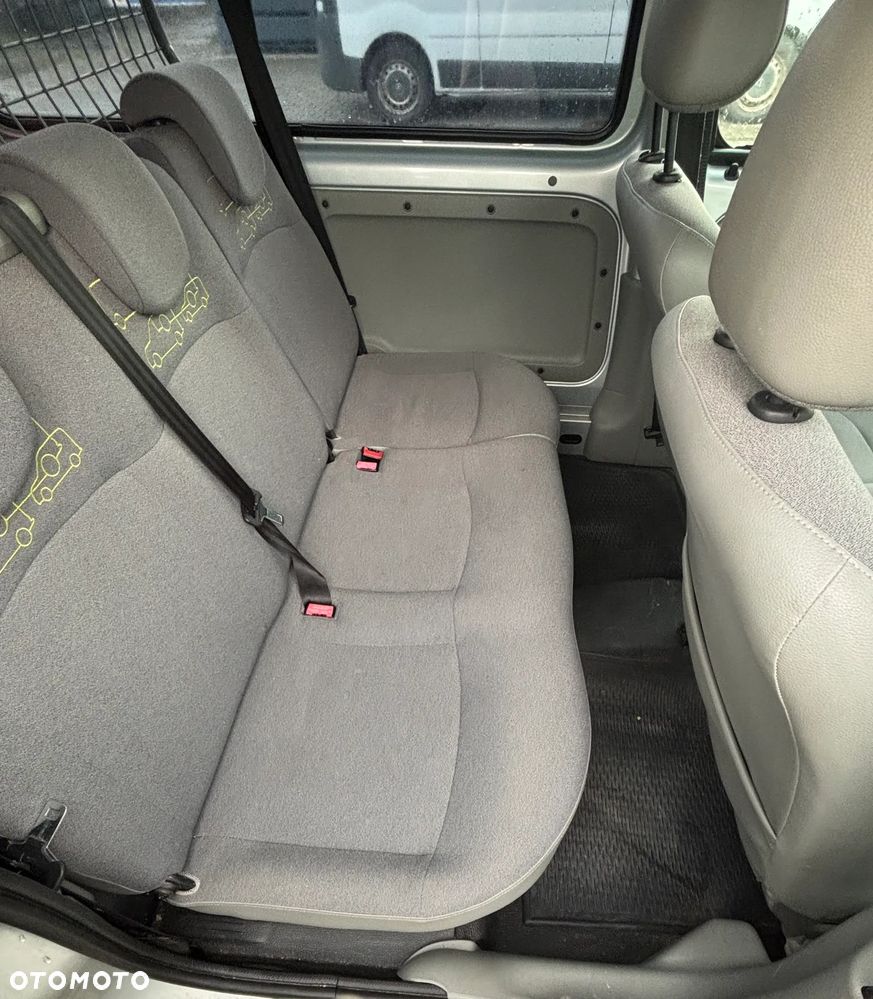 Renault Kangoo 1.2 16V Helios - 10