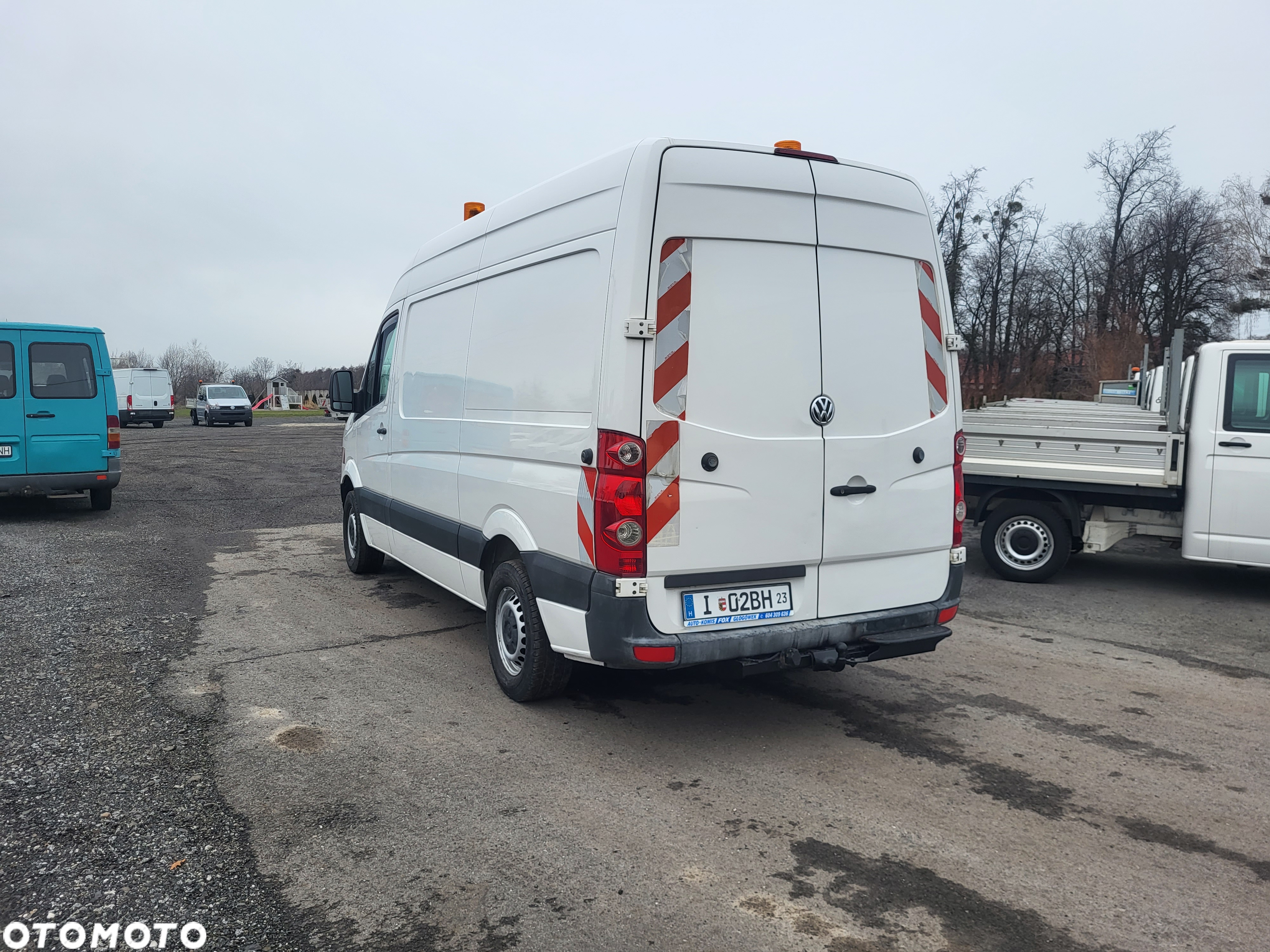 Volkswagen Crafter blaszak z zabudową warsztatową - 4