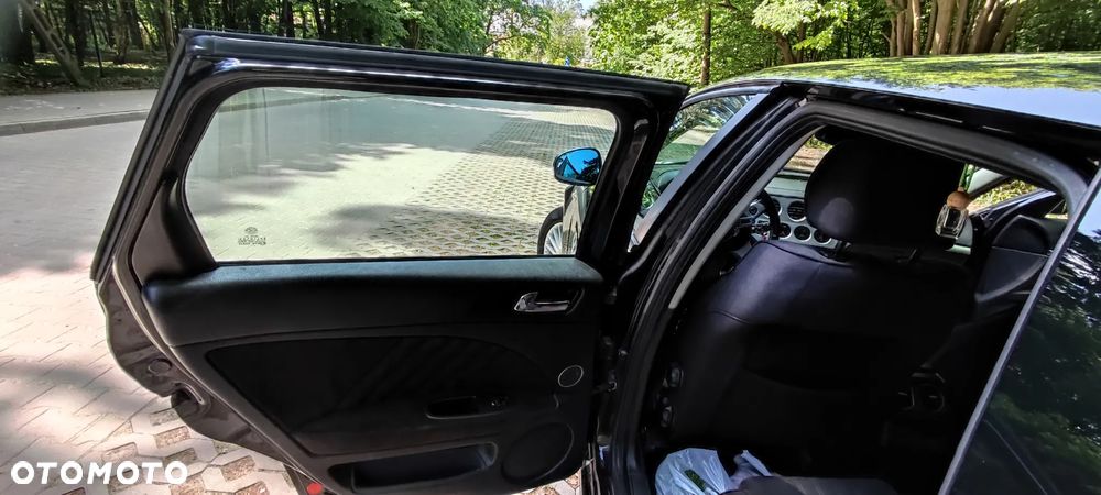 Alfa Romeo 159 1.9 JTDM 16V DPF Distinctive - 22