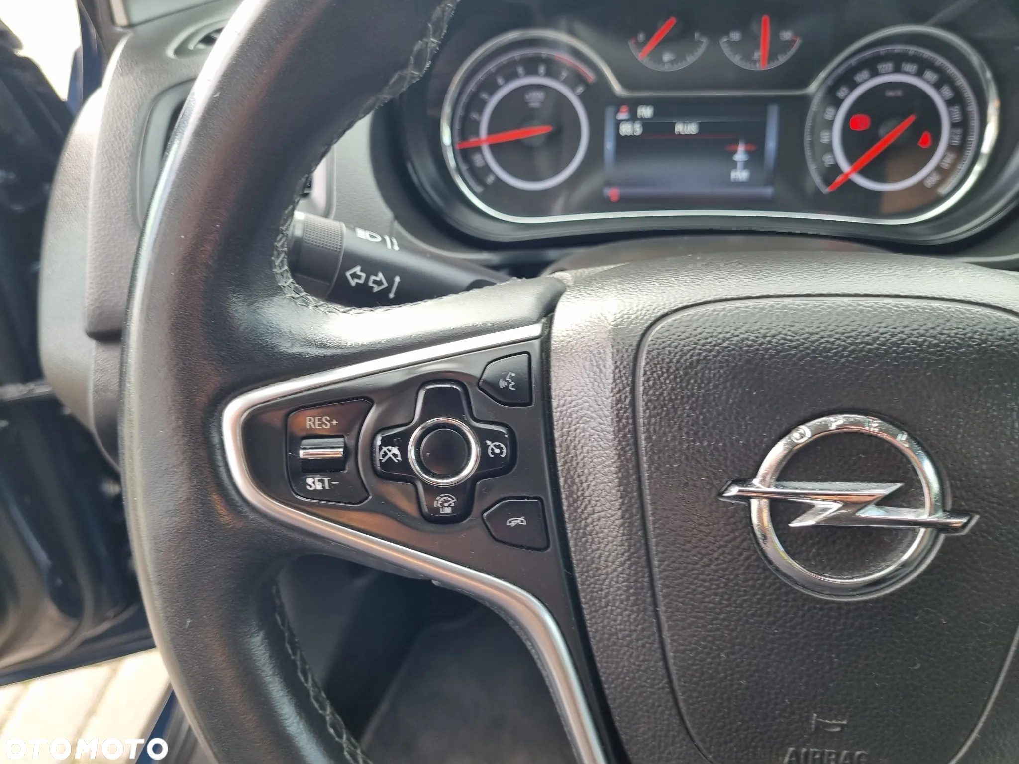 Opel Insignia 1.6 ECOTEC DI Turbo ecoFLEX Start/Stop Business Edition - 17