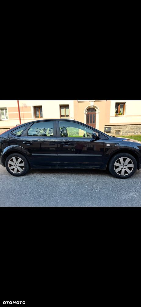 Ford Focus 2.0 16V Sport - 5