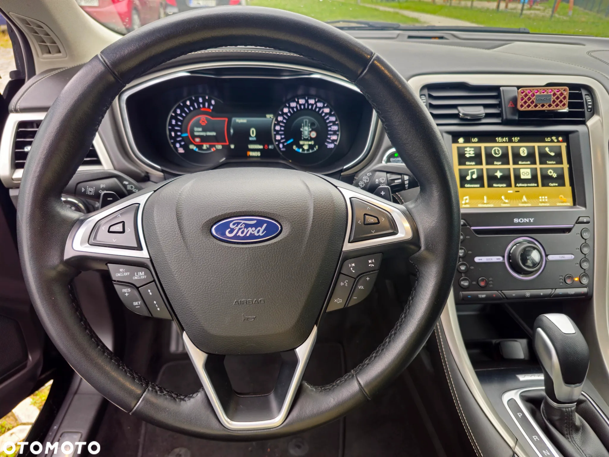 Ford Mondeo Vignale 2.0 TDCi PowerShift - 10