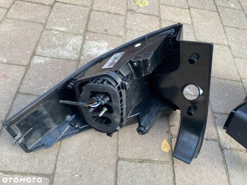 lampa tylna dacia duster iii 2024 rok 265559174r lub 265505416r - 3