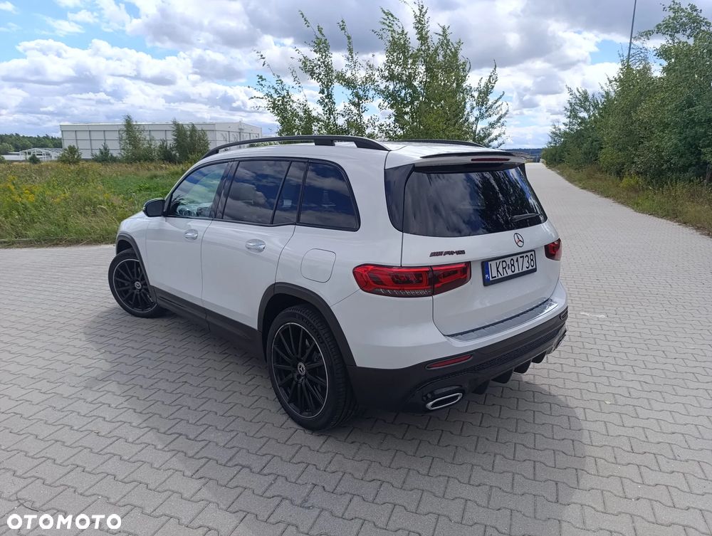 Mercedes-Benz GLB 250 8G-DCT AMG Line - 1