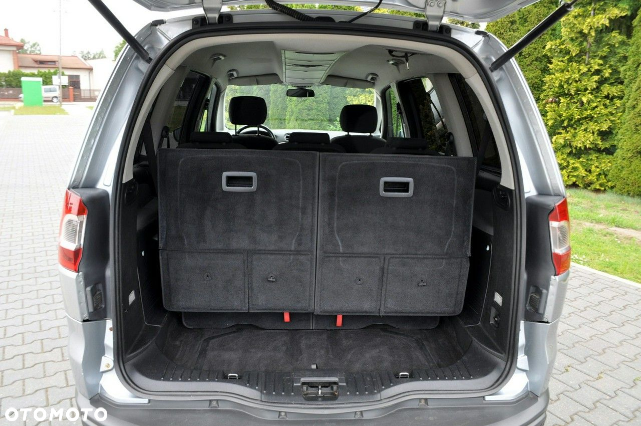 Ford Galaxy - 38