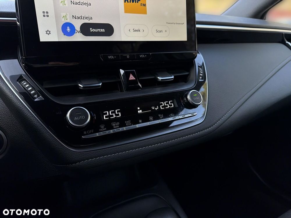 Toyota Corolla 1.8 Hybrid Comfort - 18