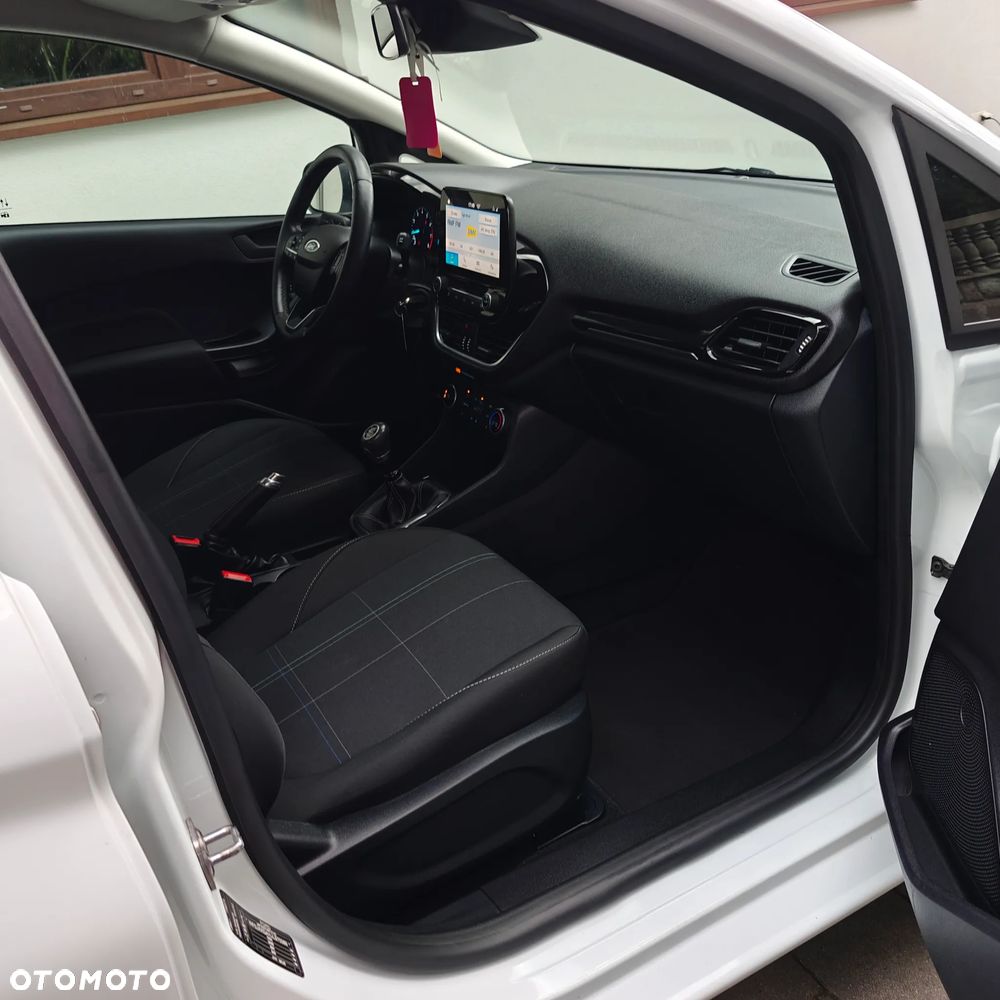 Ford Fiesta - 12